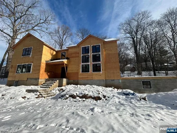 $1,125,000 | 142 Diamond Hill Road, Berkeley Heights, NJ 07922