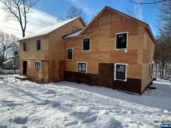 $1,125,000 | 142 Diamond Hill Road, Berkeley Heights, NJ 07922