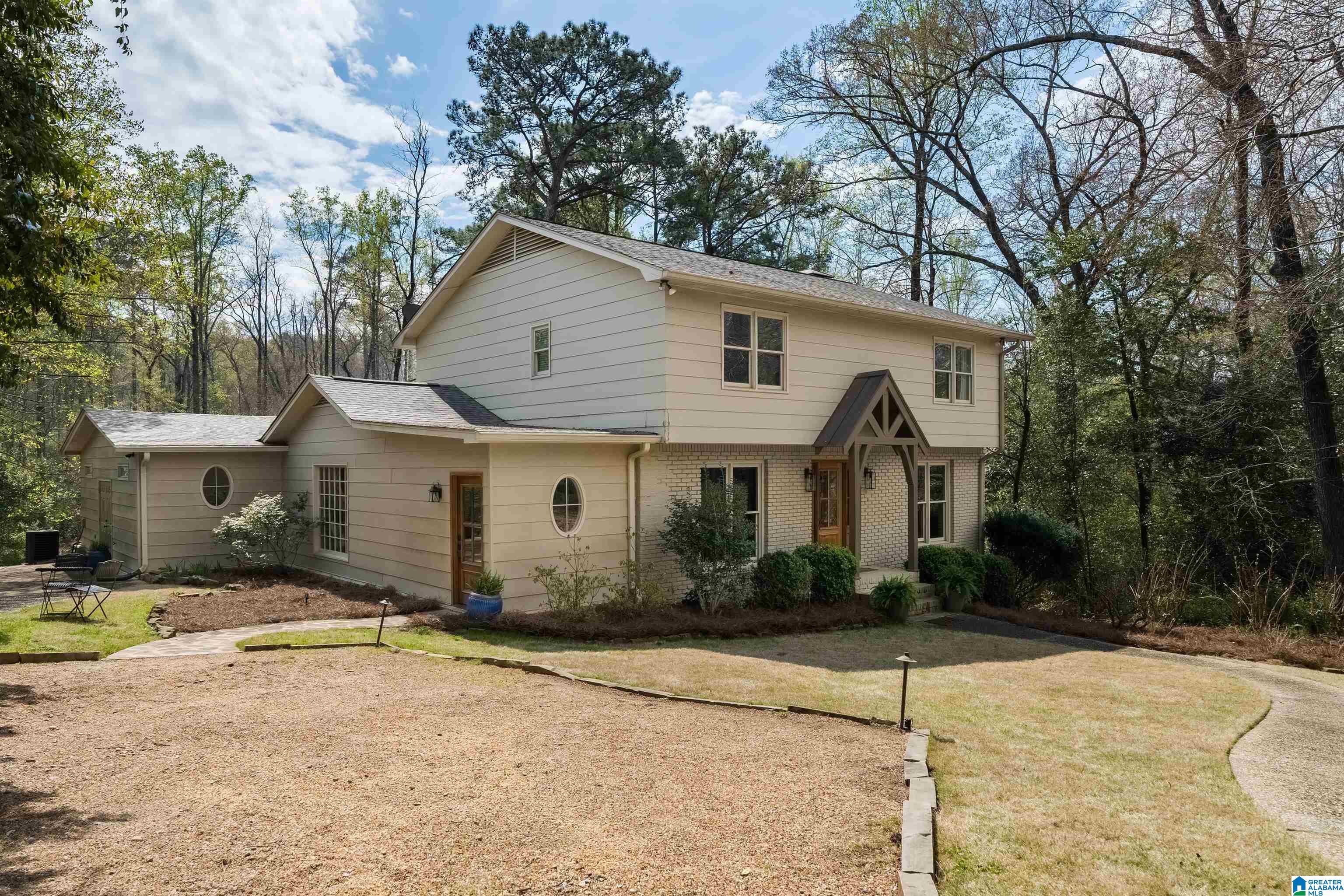 2713 Millbrook Road Birmingham, AL 35243 - Photo 3 of 44