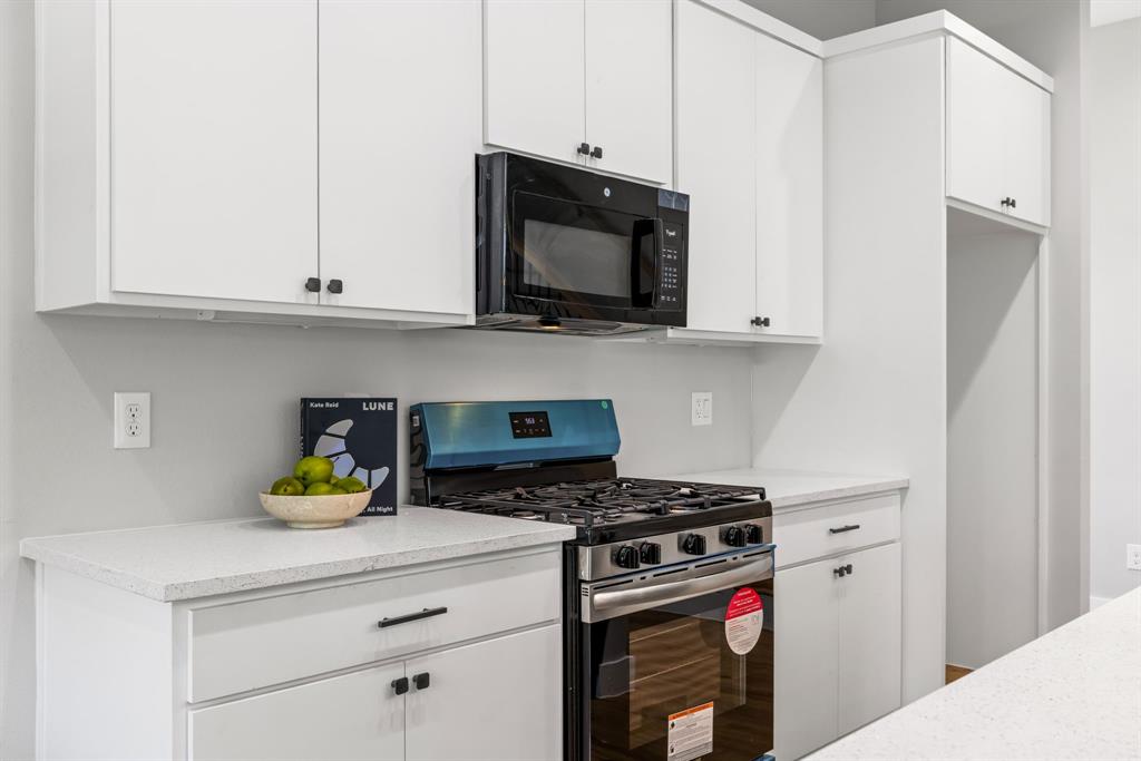 4709 Virginia Avenue, Unit 4 Dallas, TX 75204 - Photo 15 of 38