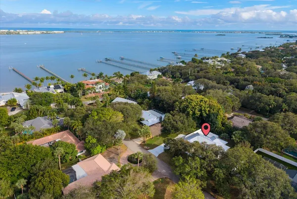 $975,888 | 5 Copaire Drive, Sewall's Point, FL 34996