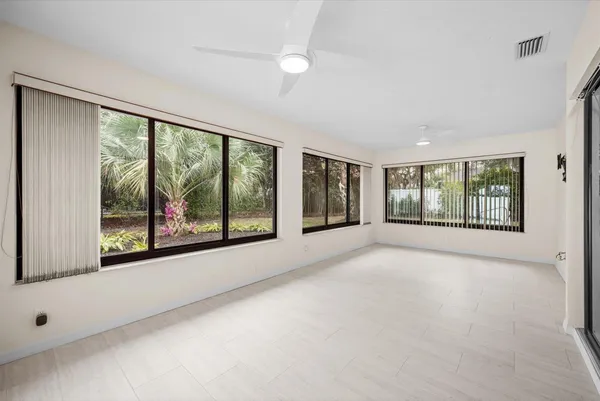 $975,888 | 5 Copaire Drive, Sewall's Point, FL 34996