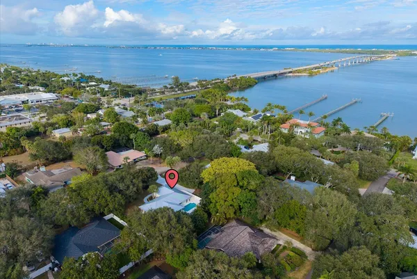 $975,888 | 5 Copaire Drive, Sewall's Point, FL 34996