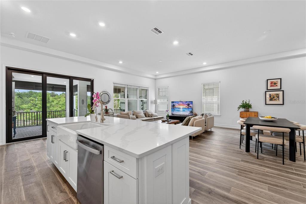 1071 Seagrape Drive Ruskin, FL 33570 - Photo 14 of 100