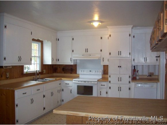 1405 Dunn Road Fayetteville, NC 28312 - Photo 7 of 16 Gallery Image 7