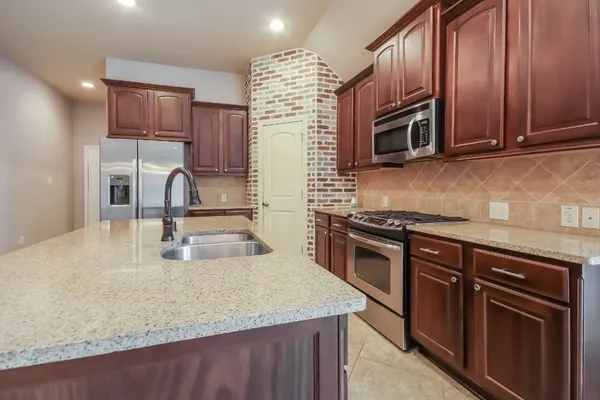 $2,330 | 4127 Ponderosa Hills Lane, Katy, TX 77494