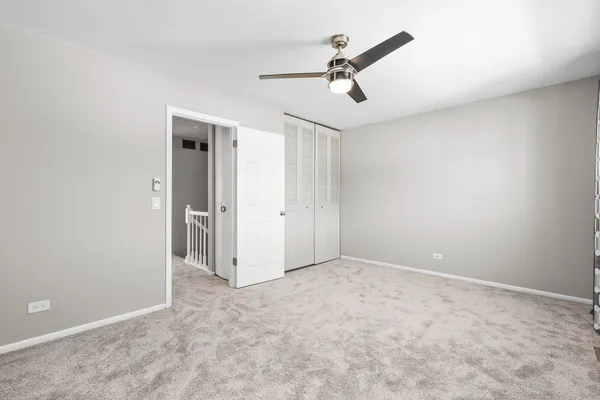 $299,800 | 1528 Chippewa Trail, Wheeling, IL 60090