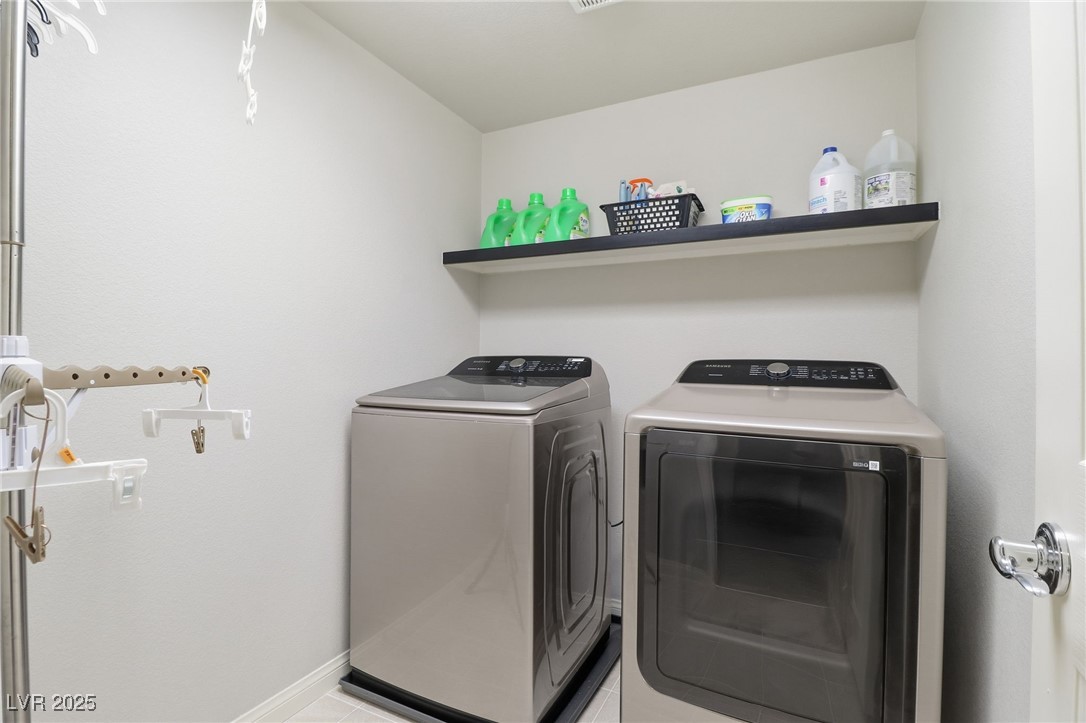 7243 Shannon Ridge Court Las Vegas, NV 89118 - Photo 14 of 19