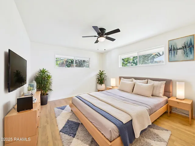 $365,000 | 207 Broadmoor Boulevard, Lafayette, LA 70503