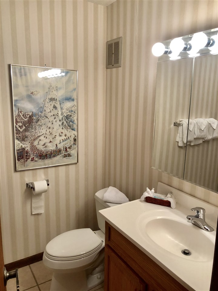 125 Hemlock Ridge Road, Unit 2B Killington, VT 05751 - Photo 12 of 14 Gallery Image 12