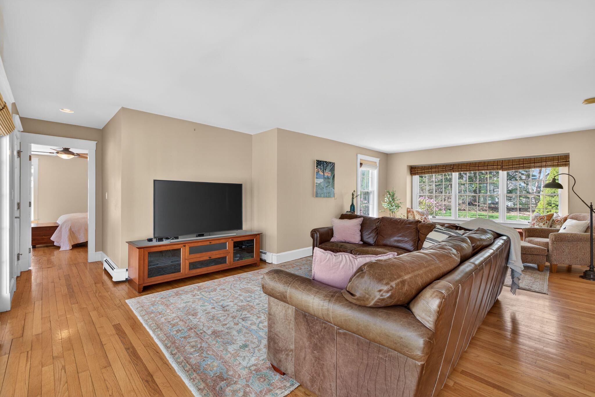 82 Hunts Point Road Cape Elizabeth, ME 04107 - Photo 16 of 64 37_DSC07219