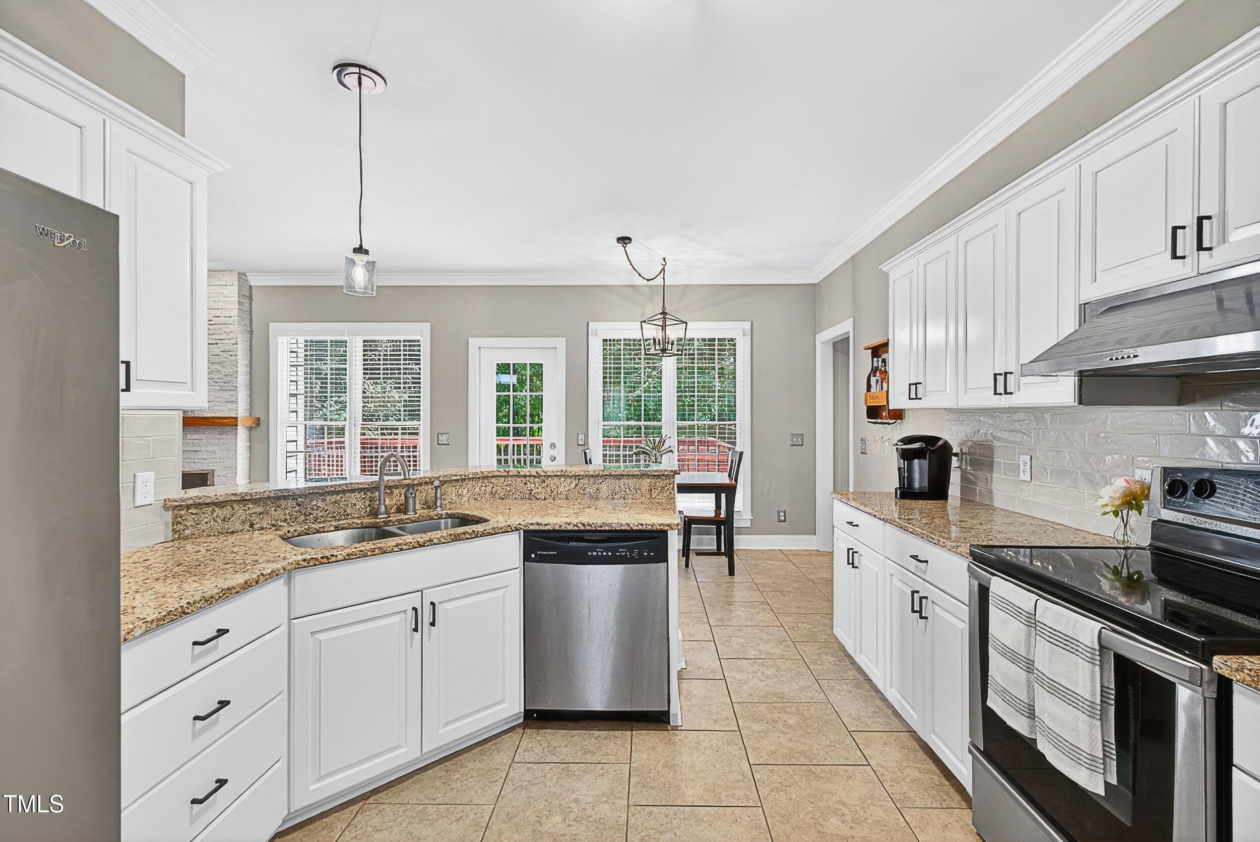 8600 Clivedon Drive Raleigh, NC 27615 - Photo 9 of 38 15_008_dsc03352-edit-gigapixel-standard