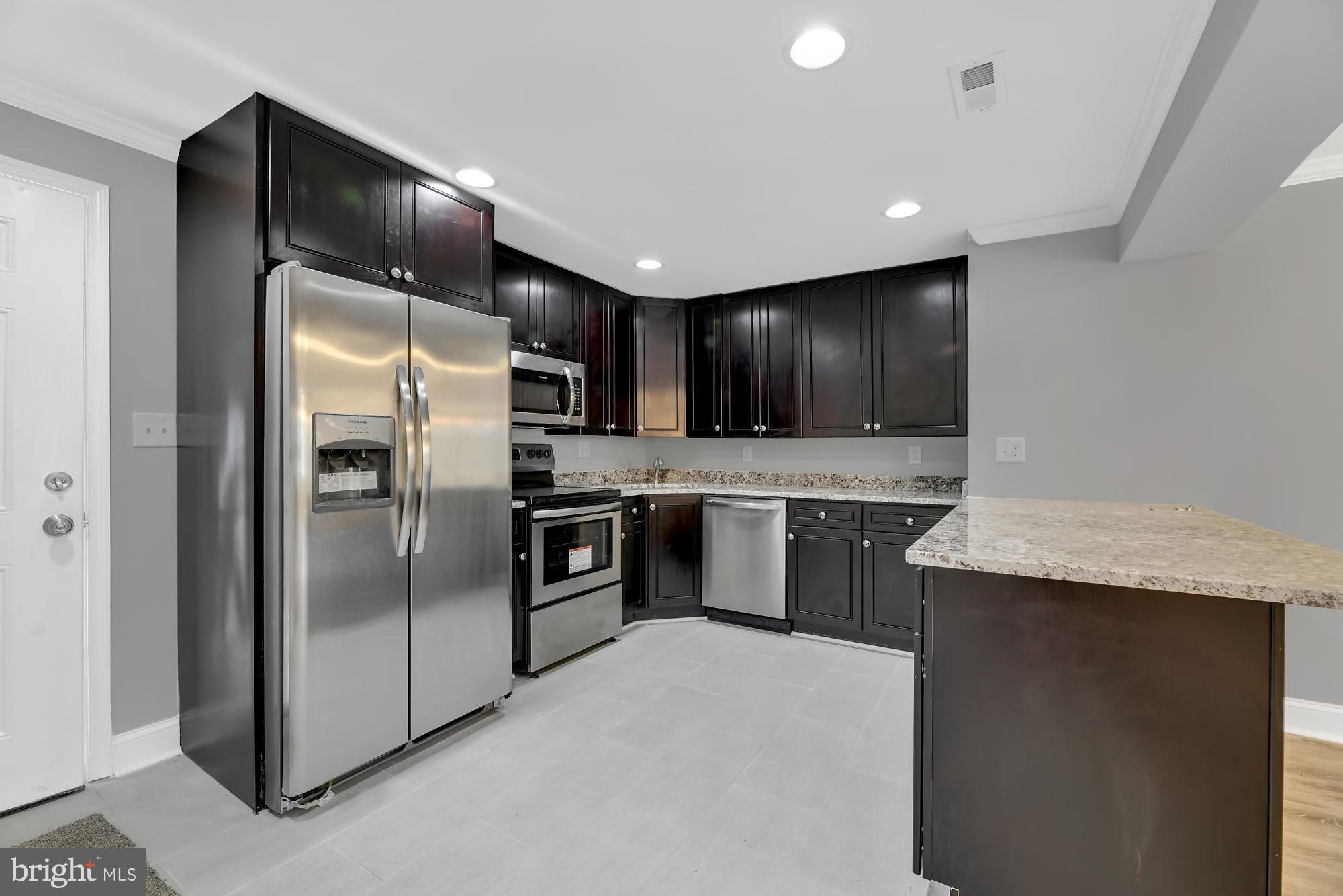 916 Milford Mill Road Baltimore, MD 21208 - Photo 5 of 27 Kitchen