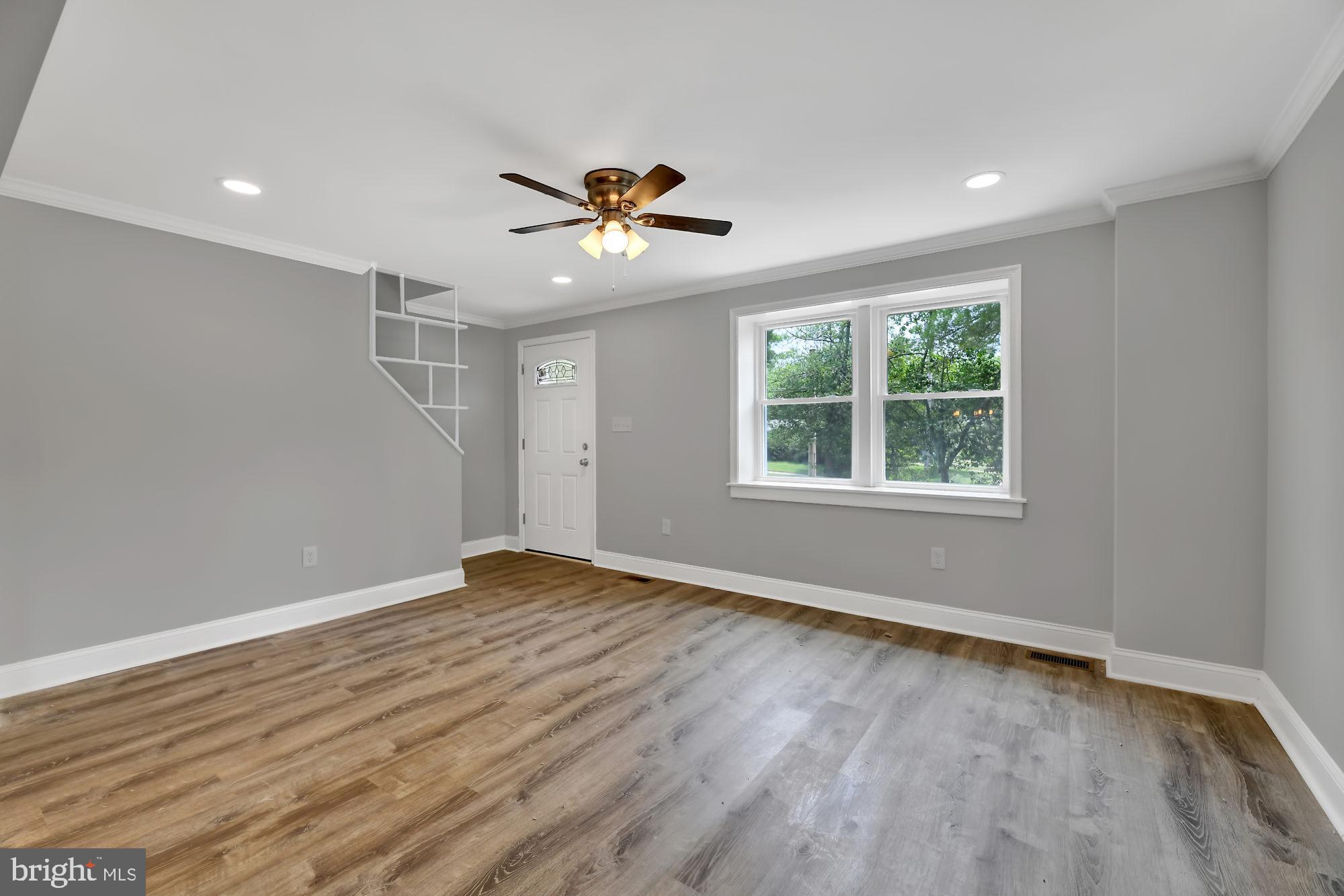 916 Milford Mill Road Baltimore, MD 21208 - Photo 10 of 27 Living Room / Entryway