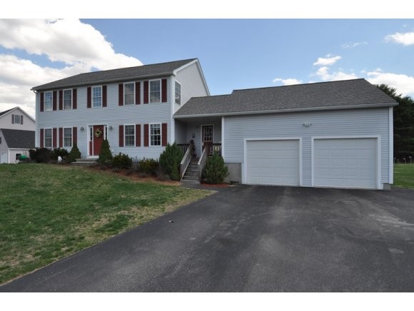 8 Homestead Road Deerfield, NH 03037 - Photo 1 of 1