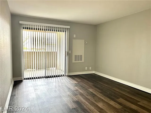$1,100 | 3151 North Soaring Gulls Drive, Unit 1039, Las Vegas, NV 89128