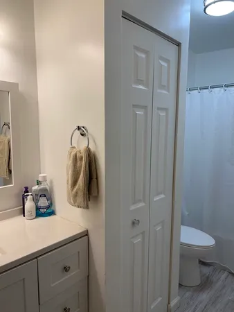 $1,600 | 746 Prescott Drive, Unit 205, Roselle, IL 60172