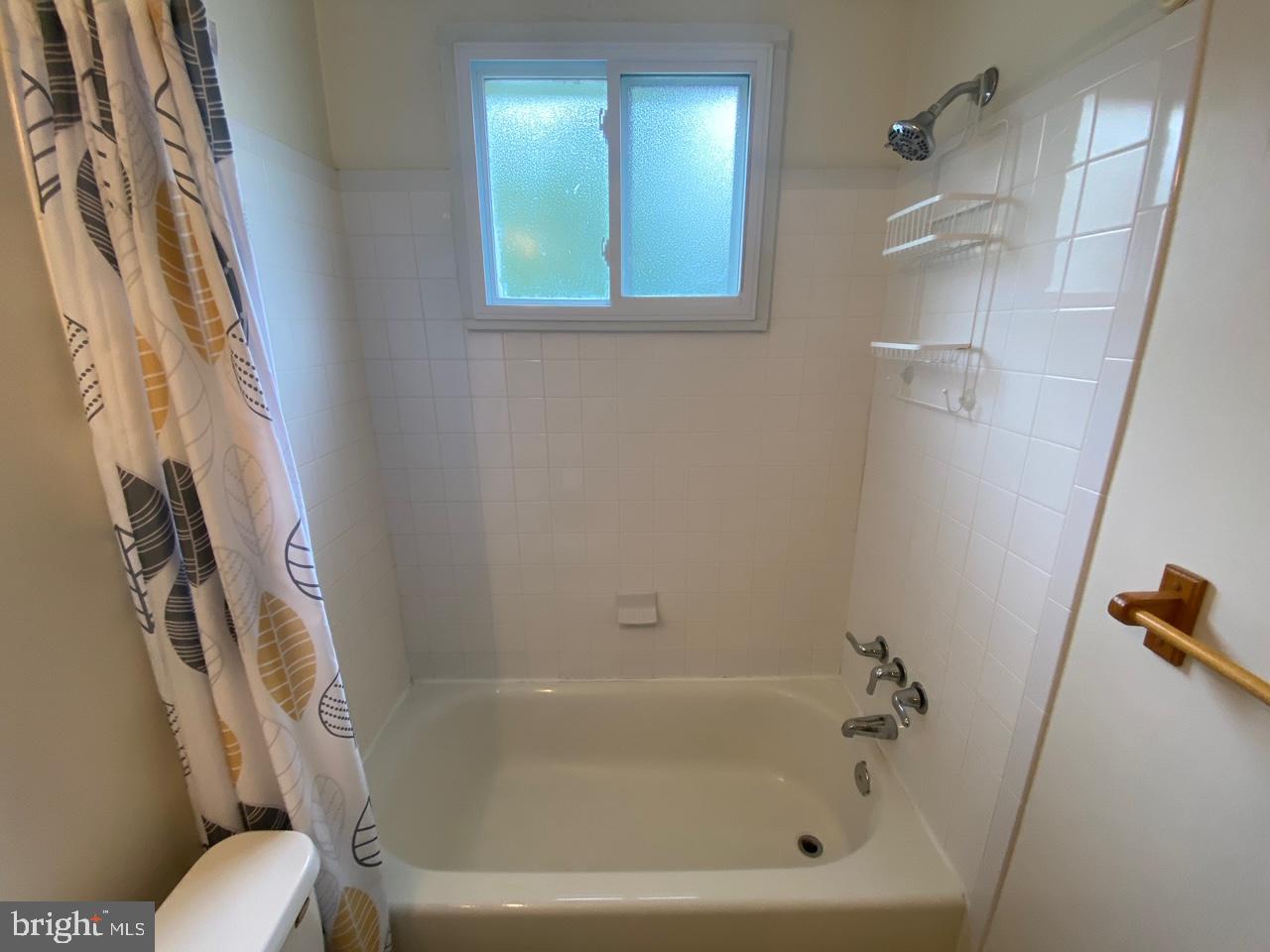 6411 East Halbert Road Bethesda, MD 20817 - Photo 18 of 20 Hall Bathroom