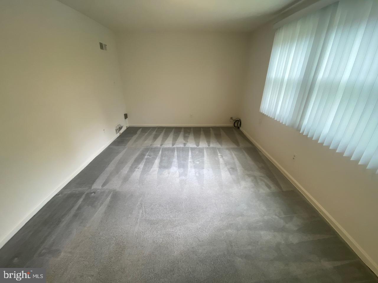 6411 East Halbert Road Bethesda, MD 20817 - Photo 10 of 20 Master Bedroom