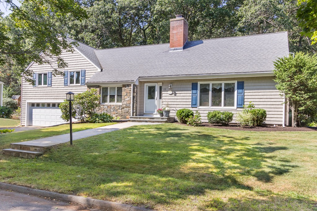 22 Shorewood Road Marblehead, MA 01945 - Photo 1 of 23