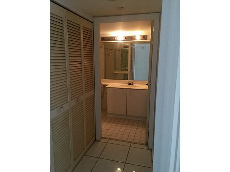 9599 Weldon Circle, Unit 304 Tamarac, FL 33321 - Photo 4 of 16 Bathroom