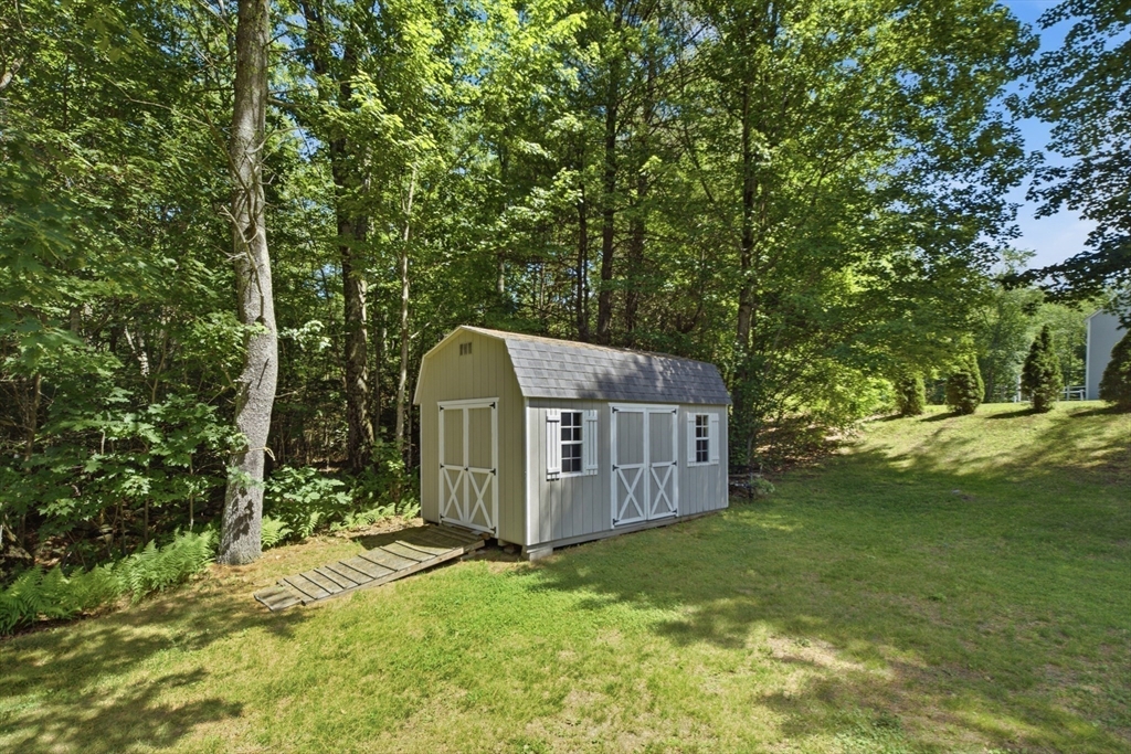 125 Carruth Road Templeton, MA 01468 - Photo 27 of 31