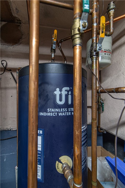 153 Beardsworth Road Tiverton, RI 02878 - Photo 17 of 28