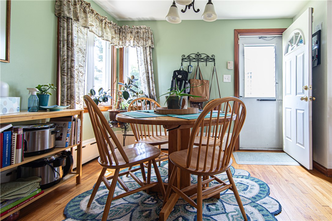 153 Beardsworth Road Tiverton, RI 02878 - Photo 5 of 28