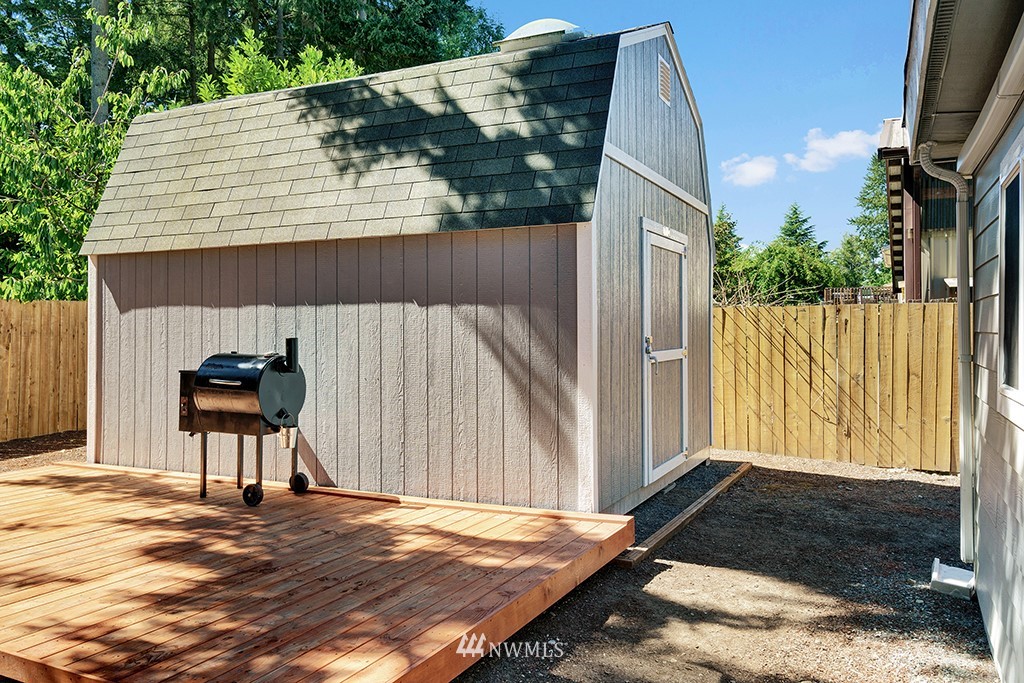 11225 Southeast 22nd Street Renton, WA 98055 - Photo 25 of 28
