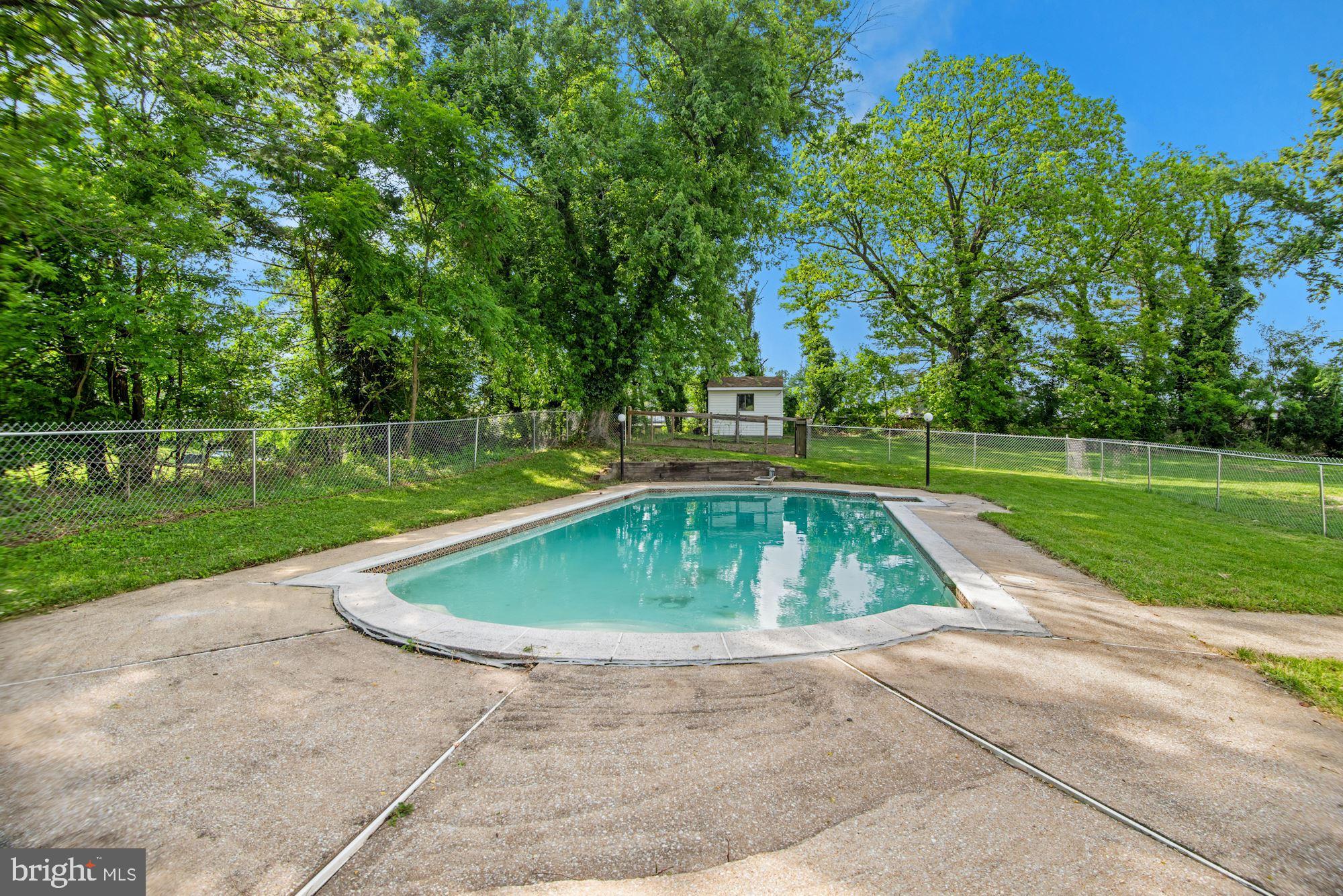6334 Old Washington Road Elkridge, MD 21075 - Photo 27 of 31 Your own back yard Oasis!