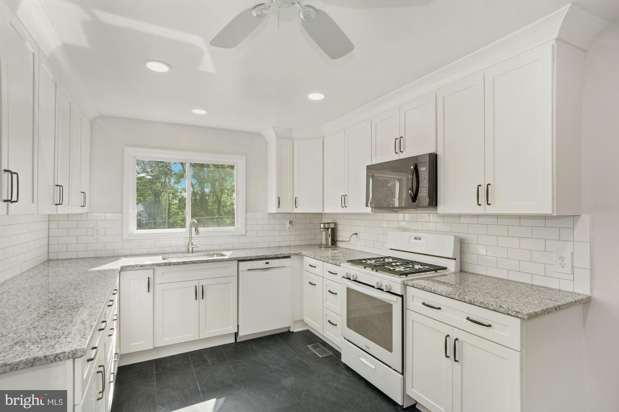 6334 Old Washington Road Elkridge, MD 21075 - Photo 3 of 31 Fabulous granite counter tops