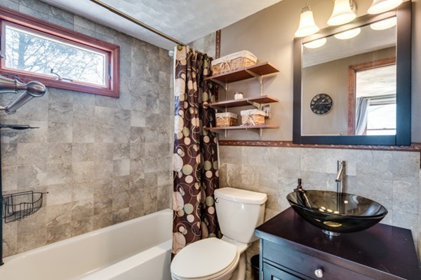 20 Jeffrey Road Billerica, MA 01821 - Photo 10 of 19