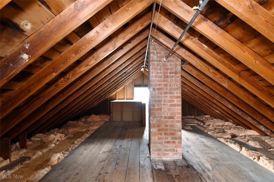 3886 Grosvenor Road Cleveland, OH 44118 - Photo 32 of 42 Gallery Image 32