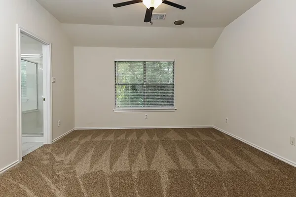 $2,100 | 102 Blue Creek Place, The Woodlands, TX 77382