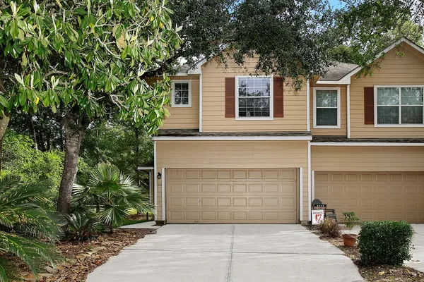 $2,100 | 102 Blue Creek Place, The Woodlands, TX 77382