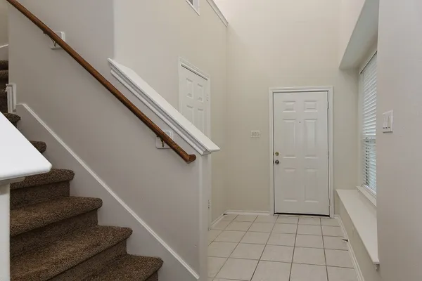 $2,100 | 102 Blue Creek Place, The Woodlands, TX 77382