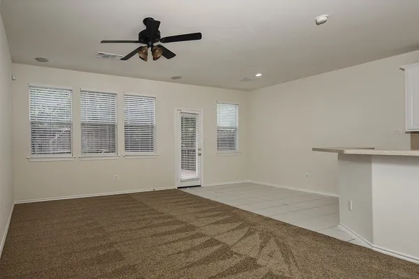$2,100 | 102 Blue Creek Place, The Woodlands, TX 77382