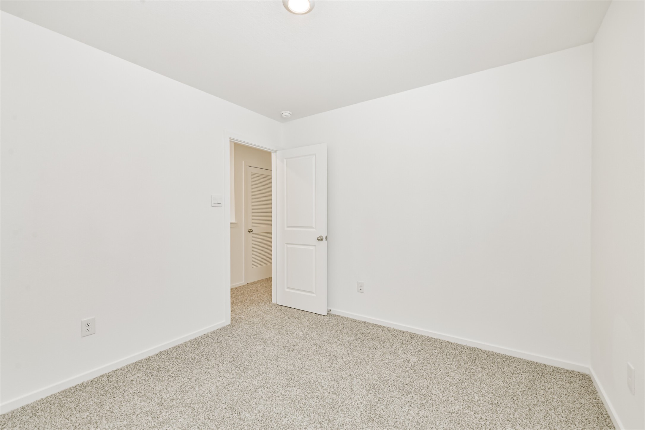 819 Sweet Jubilee Lane Houston, TX 77090 - Photo 16 of 25 a view of an empty room
