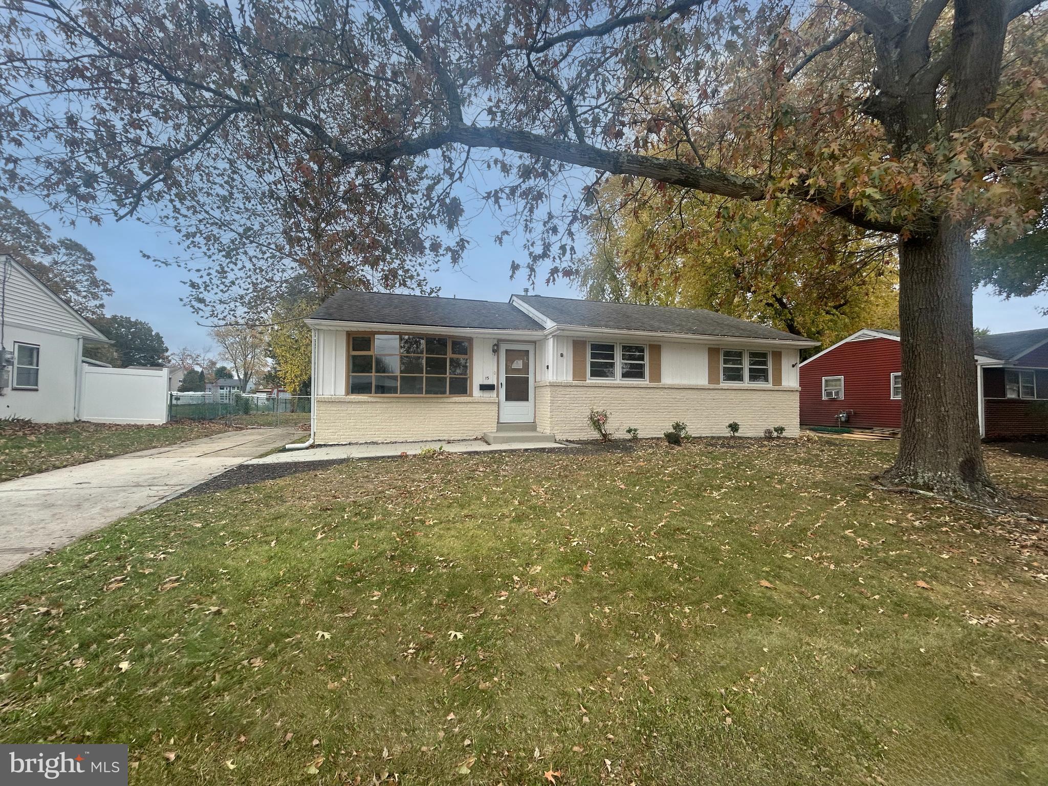 15 Livingstone Road Sewell, NJ 08080 - Photo 2 of 16 front view of a house with a yard
