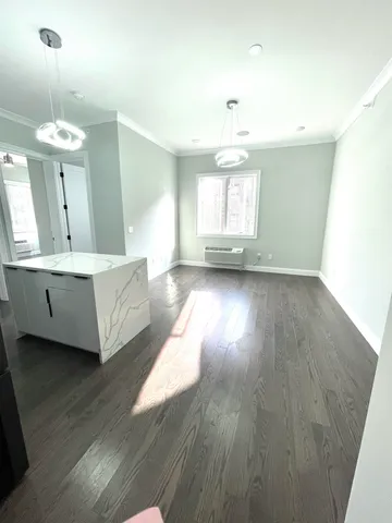 $2,650 | 31 Court House Place, Unit 301, Jersey City, NJ 07306