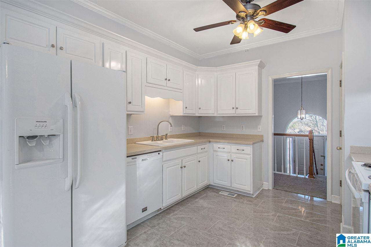 549 Fieldstone Drive Helena, AL 35080 - Photo 9 of 28