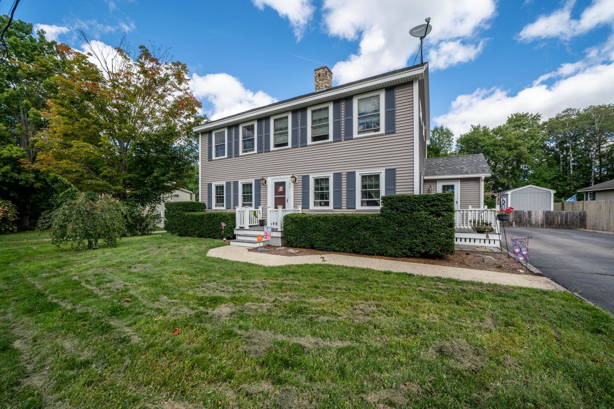 394 Salmon Falls Road Rochester, NH 03868 - Photo 2 of 30