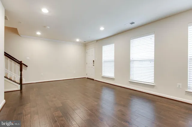 $3,400 | 7048 Foxton Way, Hanover, MD 21076