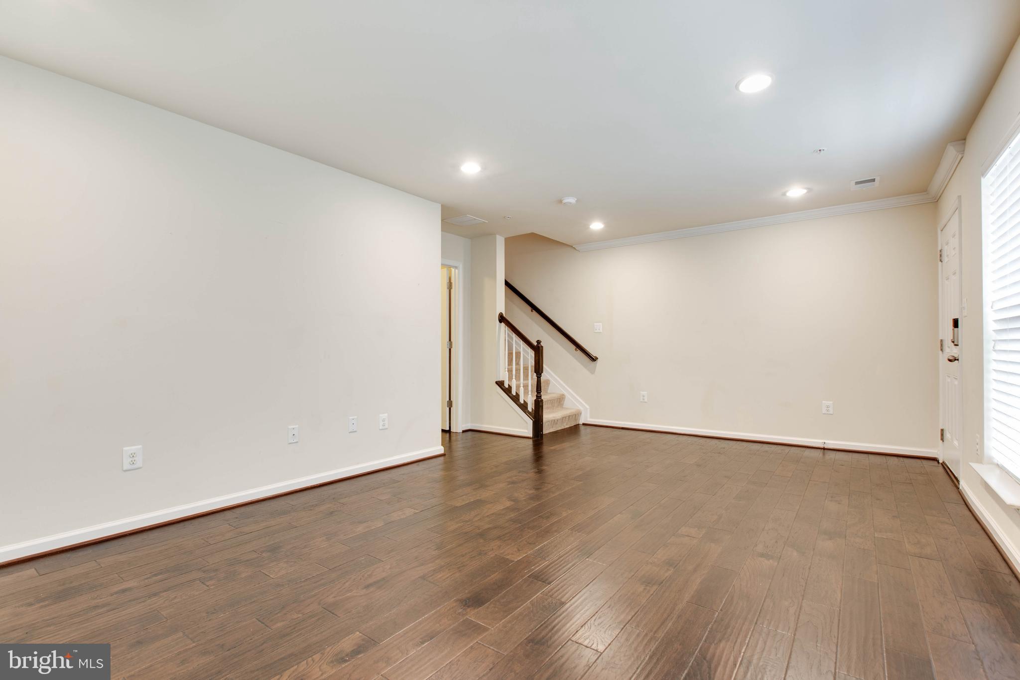 7048 Foxton Way Hanover, MD 21076 - Photo 9 of 52