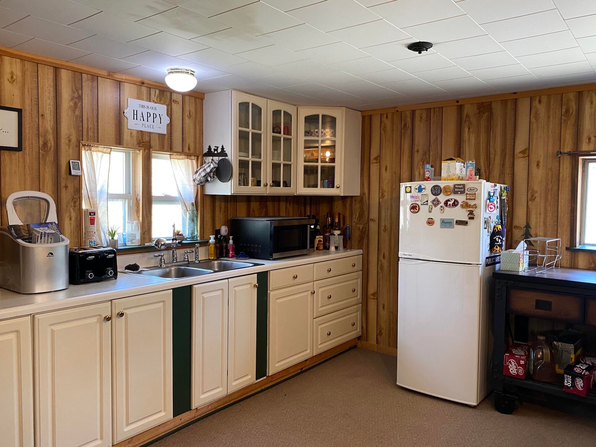 9235 North Whitefish Point Road Paradise, MI 49768 - Photo 8 of 28 Gallery Image 8