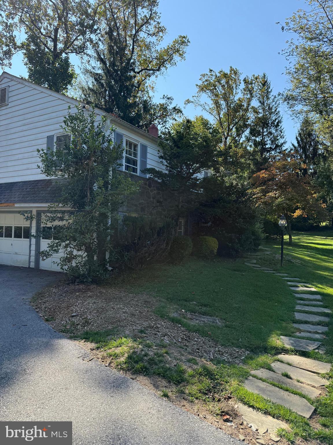 1179 Beaumont Road Berwyn, PA 19312 - Photo 29 of 64 front view of a house with a yard