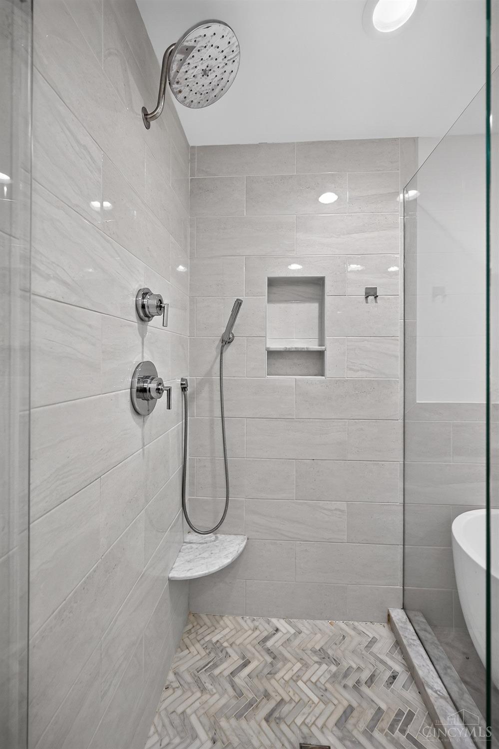 7995 Remington Road Cincinnati, OH 45242 - Photo 54 of 85