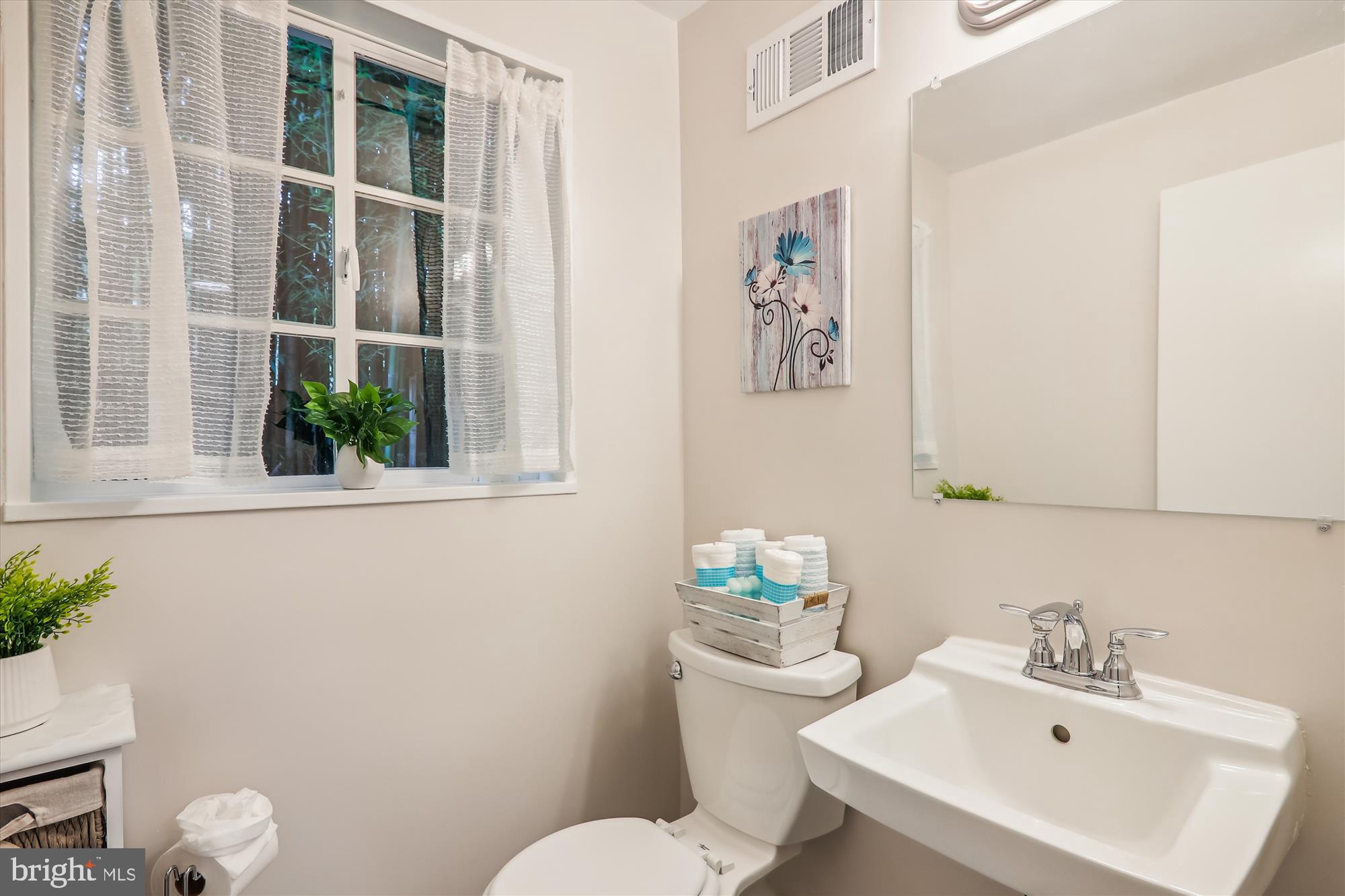 1507 Ladd Street Silver Spring, MD 20902 - Photo 15 of 62 Powder Room Can be Expanded to a Full Bath