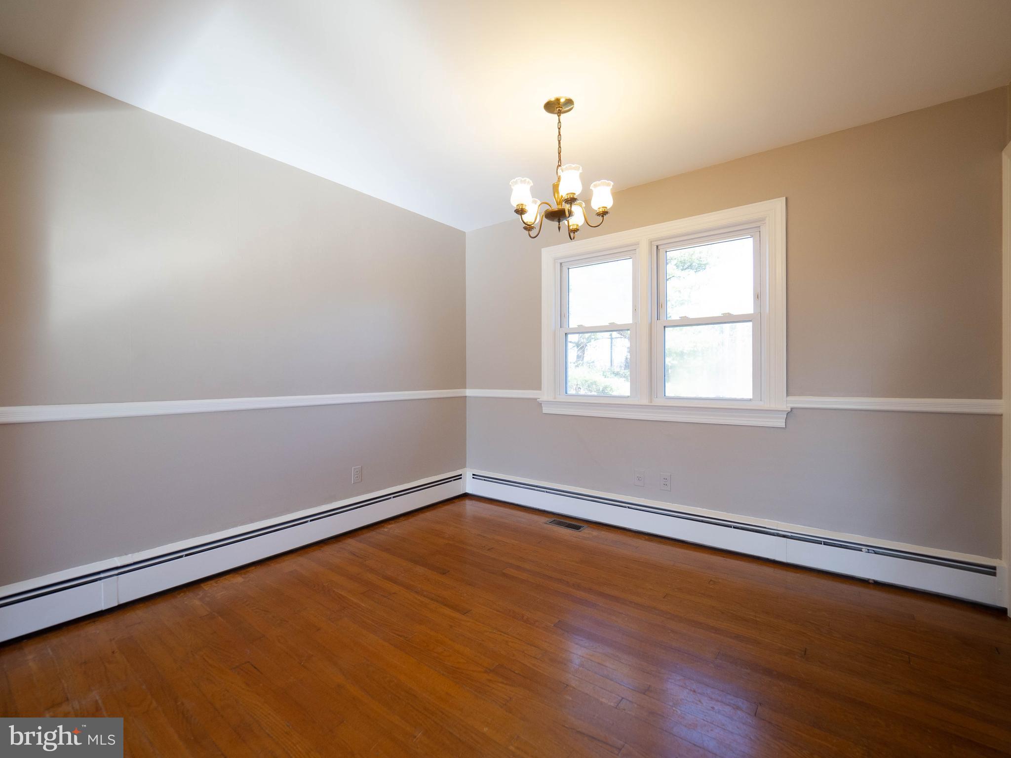 12361 Metlock Road Culpeper, VA 22701 - Photo 5 of 14 Dining Room