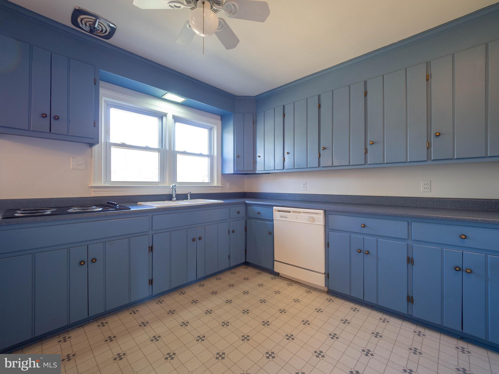 12361 Metlock Road Culpeper, VA 22701 - Photo 7 of 14 Kitchen